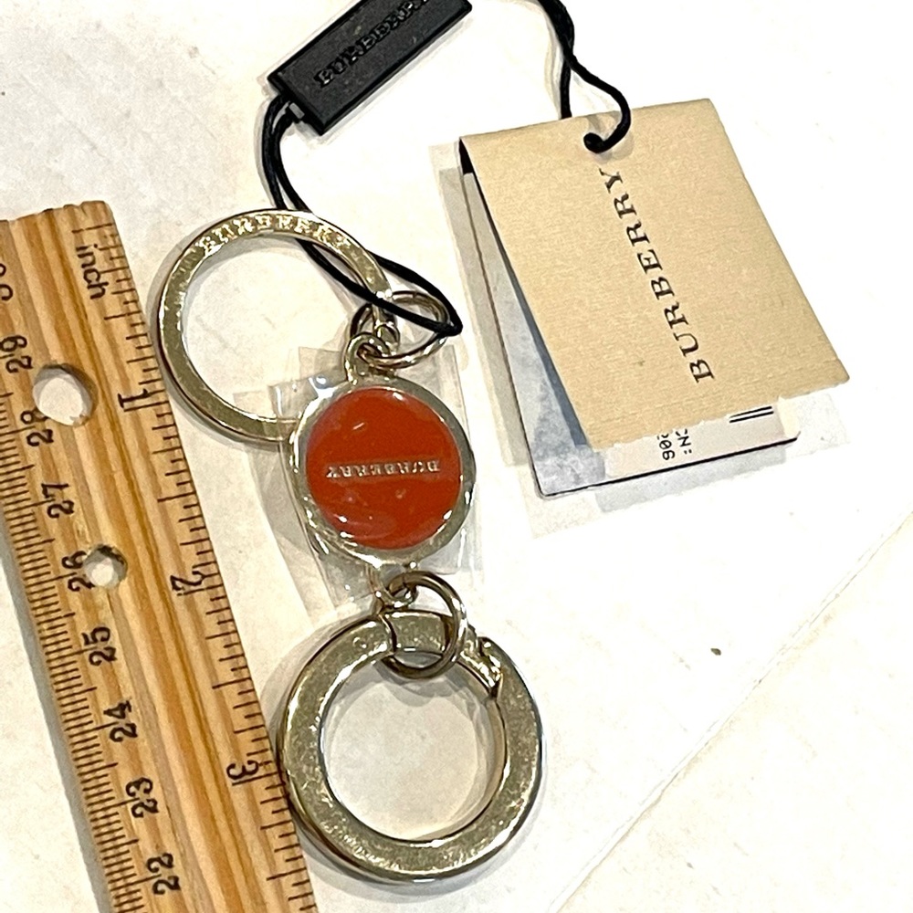BURBERRY keychain ring plaque logo MADE IN ITALY New - Picture 5 of 11